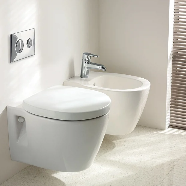 Ideal Standard Concept Space Toilet Seat & Cover 3 Ideal Standard Concept Space Toilet Seat & Cover - Image 3