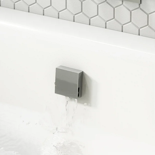 Nuie - Square Slimline Freeflow Bath Filler 4 Nuie - Square Slimline Freeflow Bath Filler - Image 4