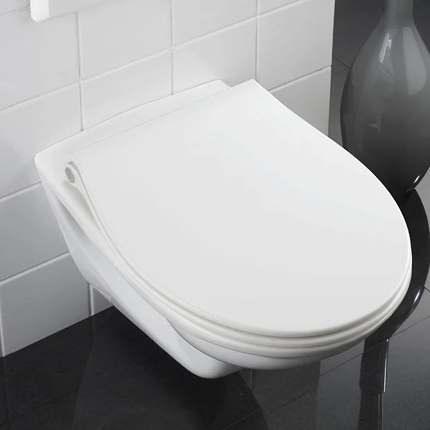 Wenko LED Night Light Soft-Close Toilet Seat 5 Wenko LED Night Light Soft-Close Toilet Seat - Image 5