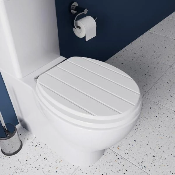 Croydex Portland White Sit Tight Toilet Seat With Soft Close And Quick Release 2 Croydex Portland White Sit Tight Toilet Seat With Soft Close And Quick Release - Image 2